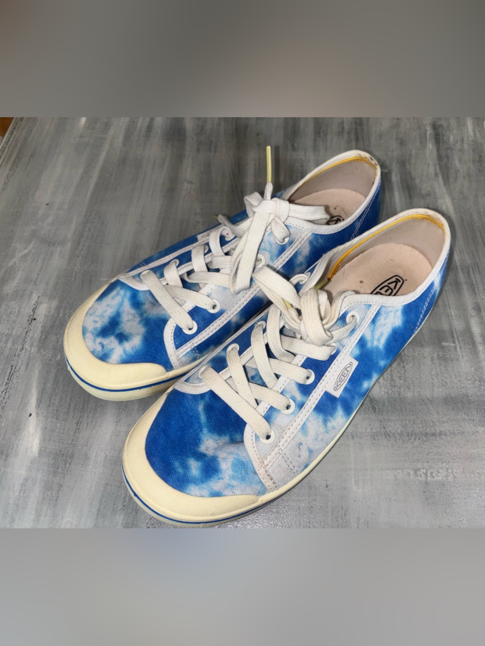KEEN Tie Dye Canvas Sneakers Women’s Size 9.5 Blue White Casual Shoes